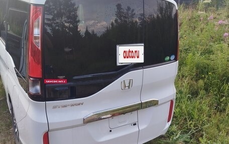 Honda Stepwgn IV, 2016 год, 1 400 000 рублей, 17 фотография