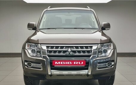 Mitsubishi Pajero IV, 2014 год, 2 398 000 рублей, 2 фотография