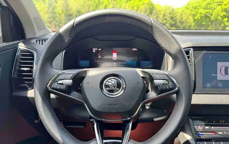 Skoda Karoq I, 2023 год, 1 800 000 рублей, 7 фотография