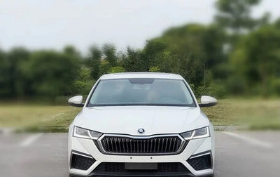 Skoda Octavia IV, 2023 год, 1 800 000 рублей, 1 фотография