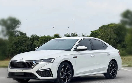Skoda Octavia IV, 2023 год, 1 800 000 рублей, 3 фотография