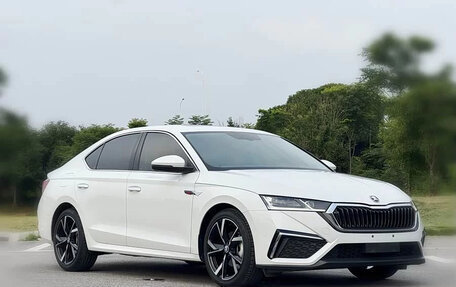 Skoda Octavia IV, 2023 год, 1 800 000 рублей, 2 фотография