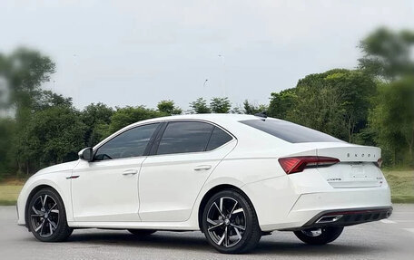Skoda Octavia IV, 2023 год, 1 800 000 рублей, 6 фотография