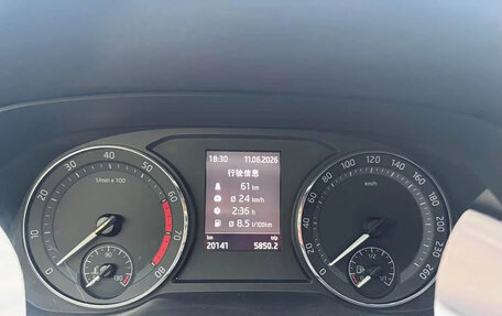Skoda Octavia IV, 2023 год, 1 800 000 рублей, 12 фотография
