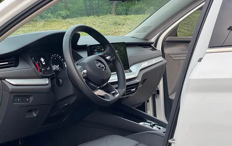 Skoda Octavia IV, 2023 год, 1 800 000 рублей, 9 фотография