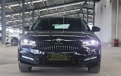 Skoda Superb III рестайлинг, 2023 год, 1 800 000 рублей, 1 фотография