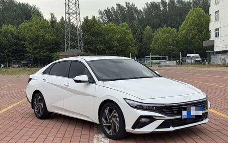 Hyundai Elantra, 2025 год, 1 400 000 рублей, 2 фотография