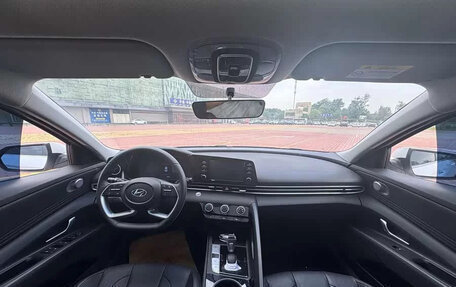 Hyundai Elantra, 2025 год, 1 400 000 рублей, 8 фотография
