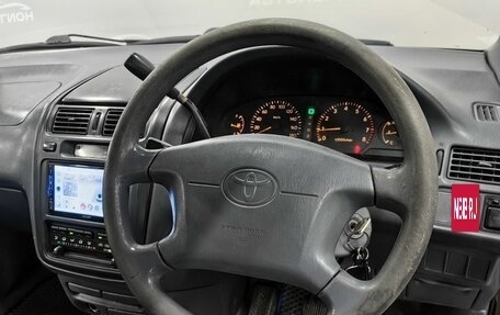 Toyota Ipsum II, 1997 год, 550 000 рублей, 11 фотография
