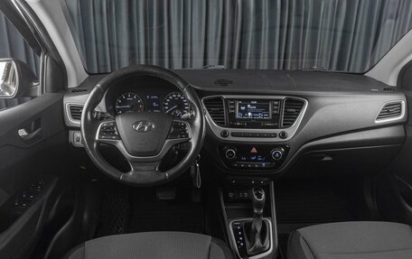 Hyundai Solaris II рестайлинг, 2018 год, 1 399 000 рублей, 6 фотография