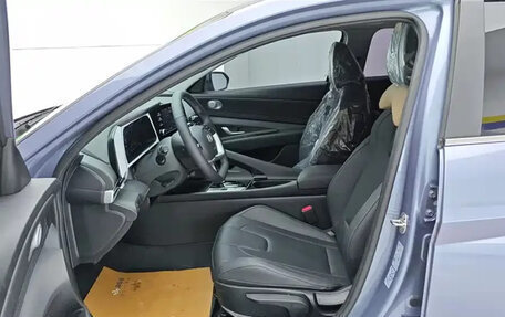Hyundai Elantra, 2025 год, 1 650 000 рублей, 6 фотография