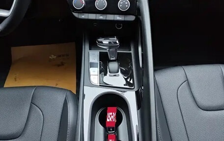 Hyundai Elantra, 2025 год, 1 650 000 рублей, 9 фотография
