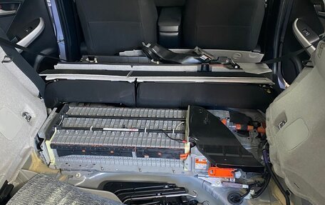 Toyota Prius, 2012 год, 1 100 000 рублей, 13 фотография