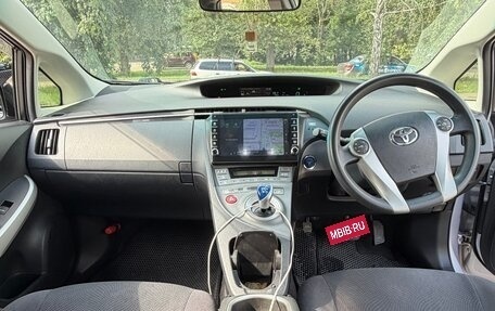 Toyota Prius, 2012 год, 1 100 000 рублей, 10 фотография