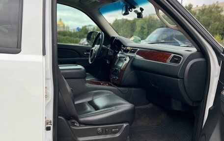 Chevrolet Tahoe III, 2013 год, 1 900 000 рублей, 5 фотография