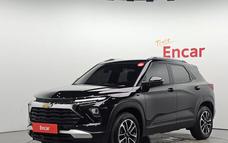 Chevrolet TrailBlazer, 2023 год, 1 500 000 рублей, 2 фотография