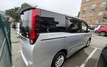 Toyota Noah III, 2014 год, 1 500 000 рублей, 3 фотография