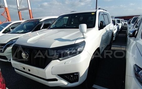Toyota Land Cruiser Prado 150 рестайлинг 2, 2022 год, 6 120 000 рублей, 2 фотография