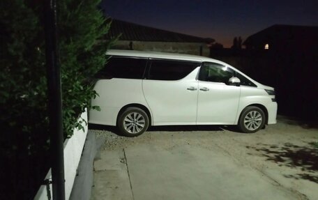 Toyota Vellfire II, 2016 год, 2 999 999 рублей, 2 фотография