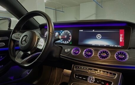Mercedes-Benz E-Класс, 2019 год, 5 190 000 рублей, 10 фотография