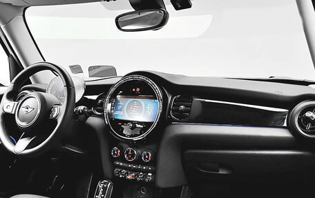 MINI Hatch, 2023 год, 1 700 000 рублей, 6 фотография