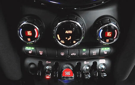 MINI Hatch, 2023 год, 1 700 000 рублей, 9 фотография
