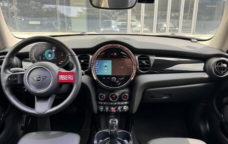 MINI Hatch, 2023 год, 1 750 000 рублей, 7 фотография