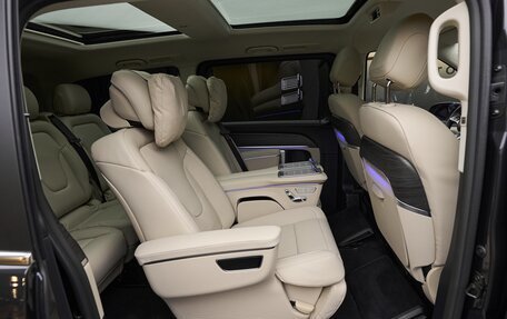 Mercedes-Benz V-Класс, 2026 год, 14 390 000 рублей, 29 фотография