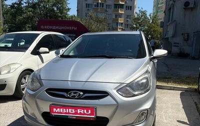 Hyundai Solaris II рестайлинг, 2012 год, 700 000 рублей, 1 фотография