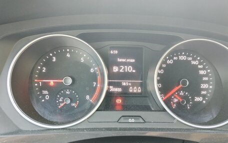 Volkswagen Tiguan II, 2019 год, 1 610 000 рублей, 16 фотография