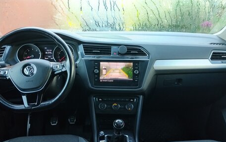 Volkswagen Tiguan II, 2019 год, 1 610 000 рублей, 8 фотография