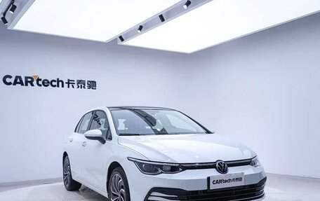 Volkswagen Golf VIII, 2021 год, 22 фотография