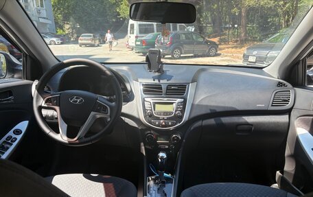 Hyundai Solaris II рестайлинг, 2012 год, 700 000 рублей, 7 фотография