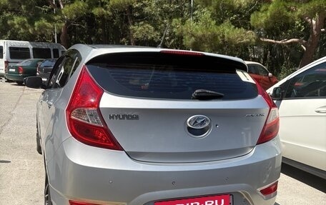 Hyundai Solaris II рестайлинг, 2012 год, 700 000 рублей, 4 фотография