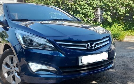 Hyundai Solaris II рестайлинг, 2015 год, 1 155 000 рублей, 2 фотография