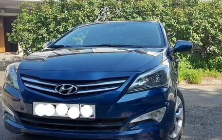 Hyundai Solaris II рестайлинг, 2015 год, 1 155 000 рублей, 4 фотография