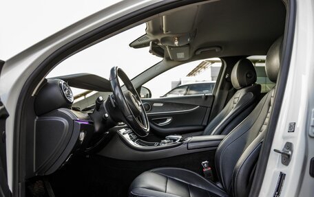 Mercedes-Benz E-Класс, 2017 год, 2 528 000 рублей, 30 фотография