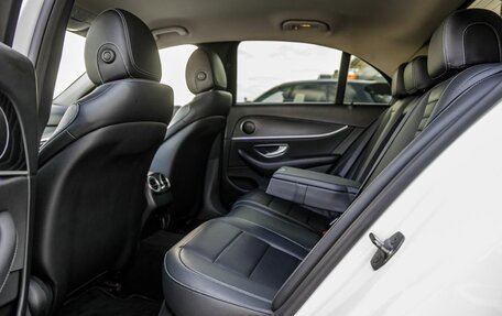Mercedes-Benz E-Класс, 2017 год, 2 528 000 рублей, 38 фотография