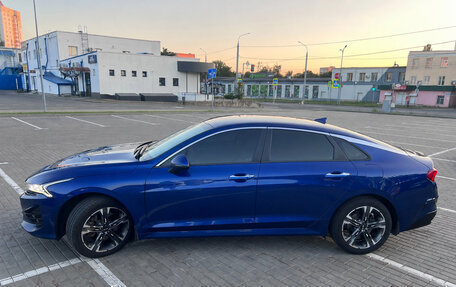 KIA K5, 2021 год, 2 300 000 рублей, 2 фотография