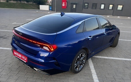 KIA K5, 2021 год, 2 300 000 рублей, 6 фотография