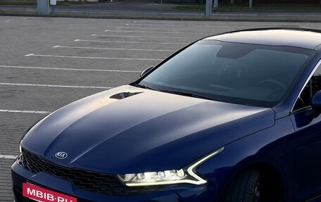 KIA K5, 2021 год, 2 300 000 рублей, 10 фотография