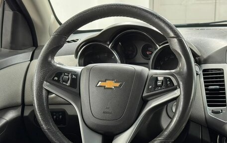 Chevrolet Cruze II, 2010 год, 650 000 рублей, 12 фотография