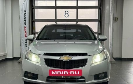 Chevrolet Cruze II, 2010 год, 650 000 рублей, 4 фотография