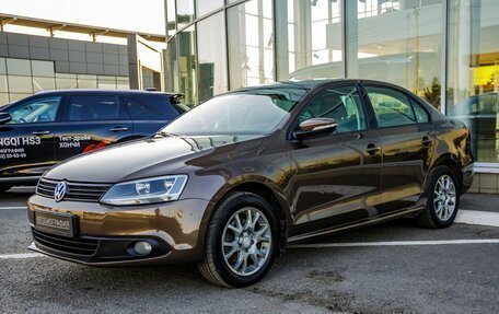 Volkswagen Jetta VI, 2011 год, 828 000 рублей, 3 фотография