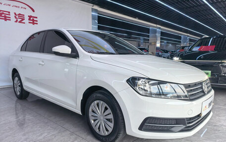 Volkswagen Santana, 2022 год, 850 000 рублей, 3 фотография