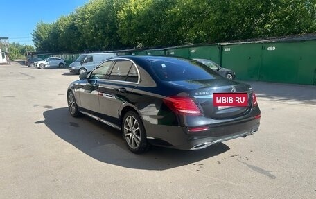 Mercedes-Benz E-Класс, 2019 год, 3 400 000 рублей, 2 фотография