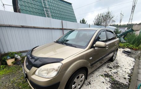 KIA Rio II, 2007 год, 400 000 рублей, 6 фотография