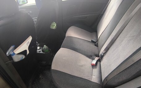 KIA Rio II, 2007 год, 400 000 рублей, 17 фотография