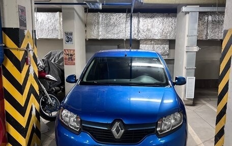 Renault Sandero II рестайлинг, 2016 год, 500 000 рублей, 2 фотография