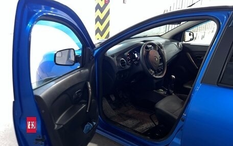 Renault Sandero II рестайлинг, 2016 год, 500 000 рублей, 24 фотография